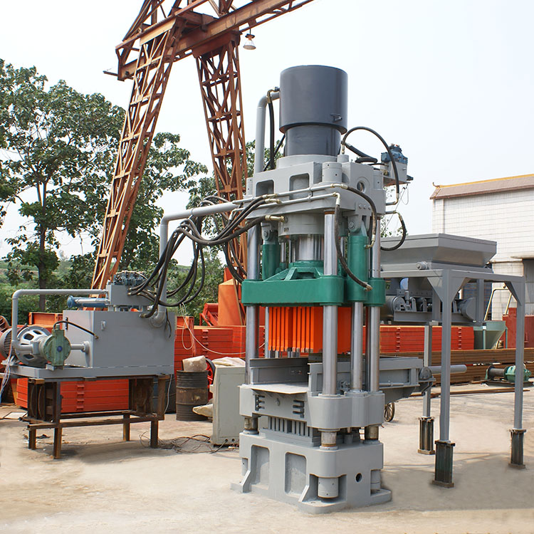 全自動(dòng)制磚機(jī)能夠快速發(fā)展在于其本身的優(yōu)勢(shì)